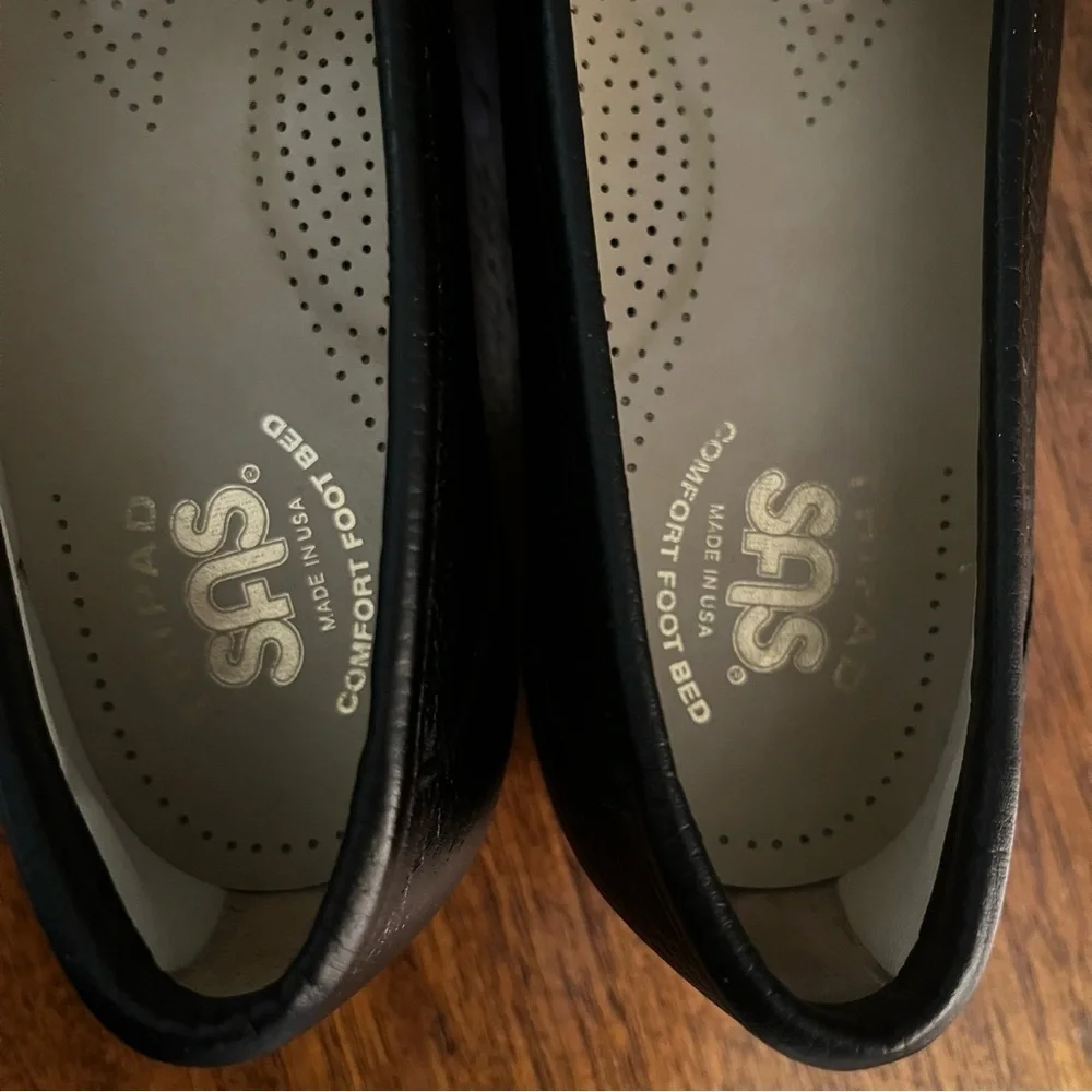 SAS Black Leather Loafers - Picture 7 of 12